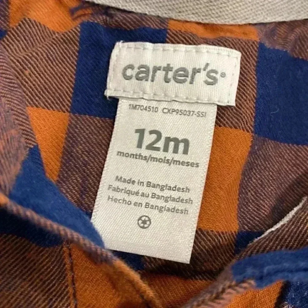 Carter’s shirt with hood